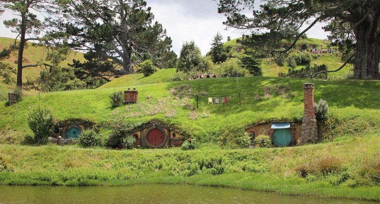 Hobbiton Movie Set, Shire